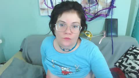 Snapshot of everly_rays chatting on 12-25-24, 07:56 Everly online show from 12-25-24, 07:56