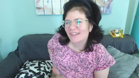 Snapshot of everly_rays chatting on 01-12-25, 02:19 Everly online show from 01-12-25, 02:19