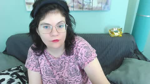 Snapshot of everly_rays chatting on 01-28-25, 11:06 Everly online show from 01-28-25, 11:06