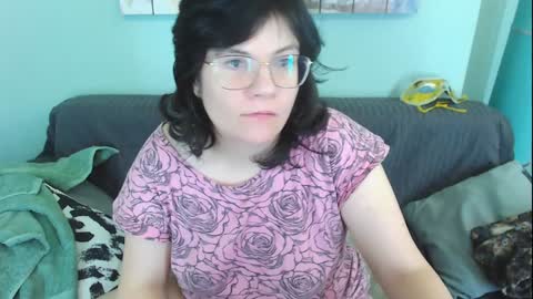 Snapshot of everly_rays chatting on 01-31-25, 03:09 Everly online show from 01-31-25, 03:09