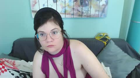 Snapshot of everly_rays chatting on 02-11-25, 01:41 Everly online show from 02-11-25, 01:41