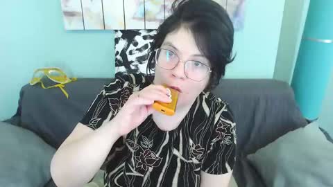 Snapshot of everly_rays chatting on 03-07-25, 05:18 Everly online show from 03-07-25, 05:18