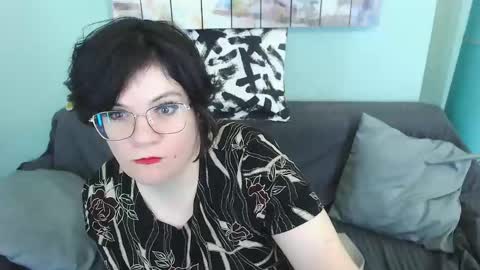 Snapshot of everly_rays chatting on 03-07-25, 02:12 Everly online show from 03-07-25, 02:12