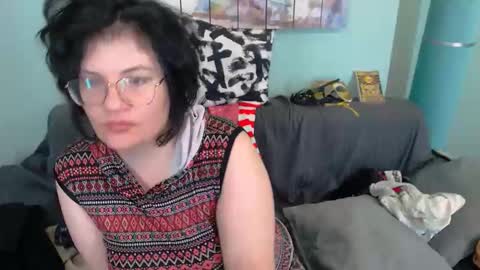 Snapshot of everly_rays chatting on 09-08-25, 05:01 Everly online show from 09-08-25, 05:01