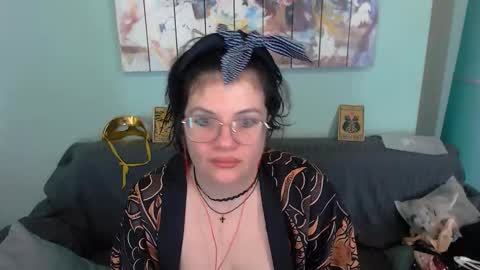 Snapshot of everly_rays chatting on 10-02-25, 12:45 Everly online show from 10-02-25, 12:45