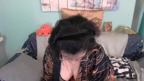 Snapshot of everly_rays chatting on 11-07-25, 07:14 Everly online show from 11-07-25, 07:14