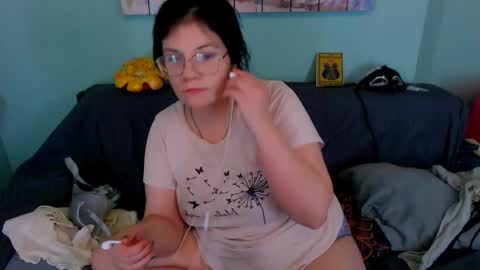 Snapshot of everly_rays chatting on 03-08-26, 06:34 Everly online show from 03-08-26, 06:34