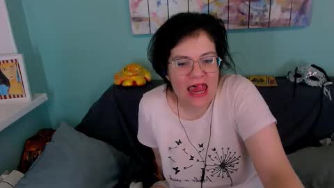 Snapshot of everly_rays chatting on 03-16-26, 10:14 Everly online show from 03-16-26, 10:14