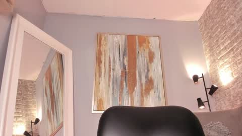 Sophia online show from 01-16-25, 10:44