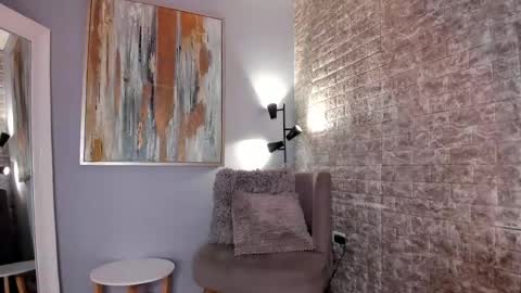 Sophia online show from 02-18-25, 01:54