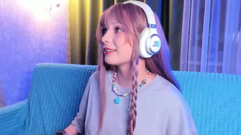 Snapshot of eves_eyes chatting on 11-08-25, 10:08 Forget me not eve on CB online show from 11-08-25, 10:08