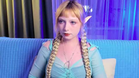 Forget me not eve on CB online show from 11-28-25, 01:47
