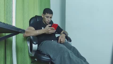 Snapshot of evessinn chatting on 03-23-26, 04:22 luis online show from 03-23-26, 04:22