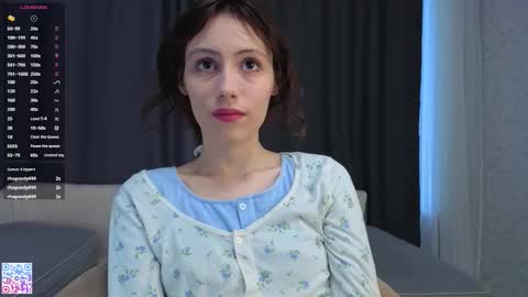 Naomi online show from 10-25-25, 04:20