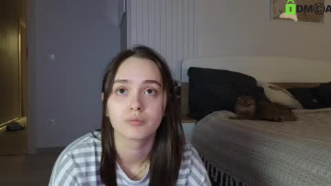 evi_woow online show from 03-04-25, 11:43