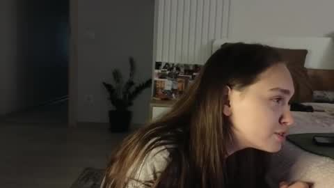 evi_woow online show from 09-18-25, 12:45