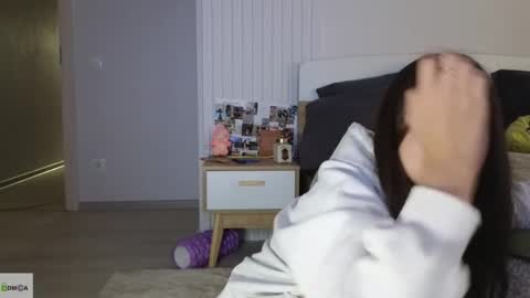 evi_woow online show from 02-13-26, 08:38