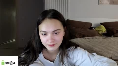 evi_woow online show from 03-05-26, 04:08