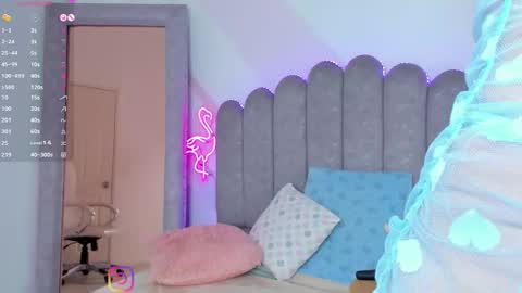 My name is Evie  nice to meet you  really get to know me better private is open  online show from 11-19-25, 12:10