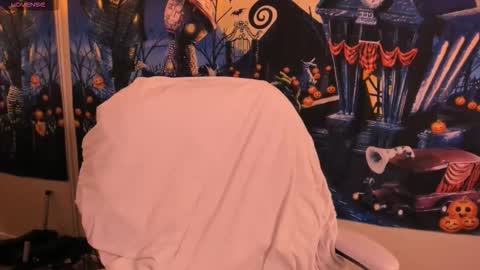 Snapshot of evie_luna chatting on 10-26-25, 02:50 Evie Luna online show from 10-26-25, 02:50