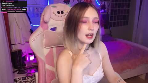 Evie online show from 10-17-25, 08:55