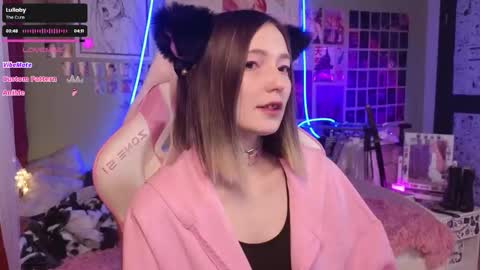 Evie online show from 11-21-25, 08:24