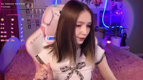 Evie online show from 05-11-26, 04:04