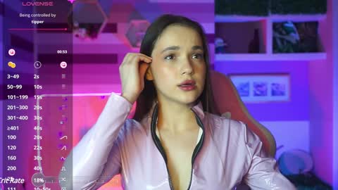 Snapshot of eviegreens chatting on 12-26-24, 07:38 Evie online show from 12-26-24, 07:38
