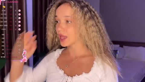 evielina online show from 05-16-26, 11:57