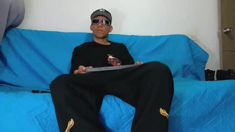 evil_boss1 online show from 06-02-26, 02:02