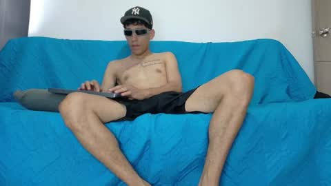 Snapshot of evil_boss1 chatting on 06-17-26, 04:41 evil_boss1 online show from 06-17-26, 04:41