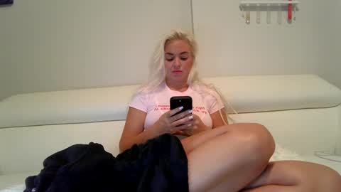 Badblondebunny online show from 12-14-24, 01:17