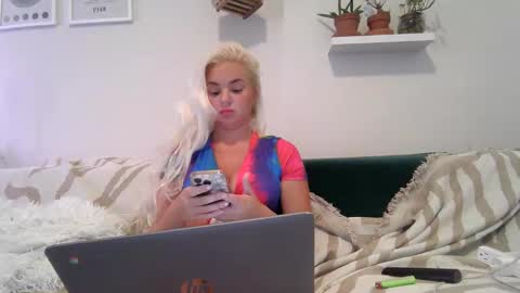 Badblondebunny online show from 05-04-26, 12:28