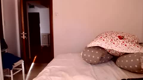 Snapshot of evolett chatting on 07-14-26, 04:39 ONLYFANS There are legends that in this room all your wishes can come true Private is Open online show from 07-14-26, 04:39