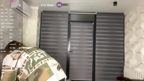 Snapshot of evonnesilvestre chatting on 10-12-25, 03:11 Eva online show from 10-12-25, 03:11