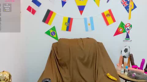 evvaa_moon online show from 06-18-26, 12:42