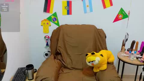 evvaa_moon online show from 06-26-26, 12:42