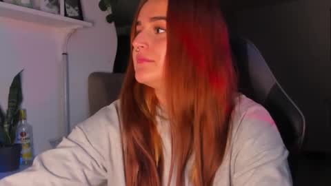 EVY online show from 02-12-26, 11:33