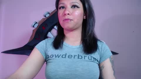 Im Evy online show from 11-30-25, 12:14