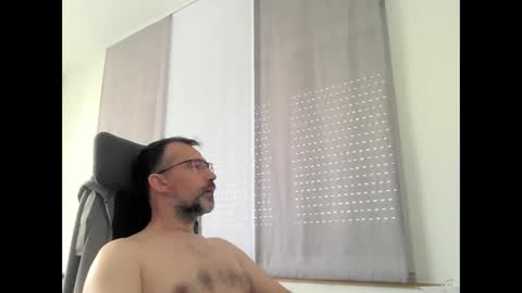 exhibit77 online show from 04-10-26, 09:25