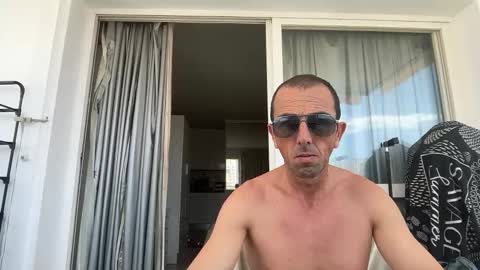 exhibitionist_30 online show from 05-09-26, 10:53