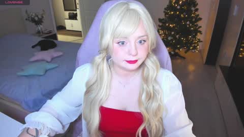 Snapshot of exhoneyangel chatting on 01-14-25, 09:13 Amy online show from 01-14-25, 09:13