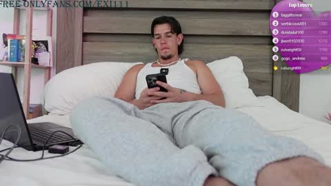 Snapshot of exi111 chatting on 01-06-25, 04:55 Exi111 online show from 01-06-25, 04:55