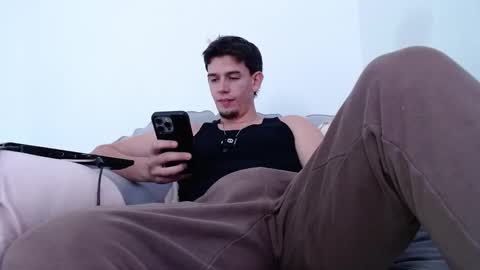 Snapshot of exi111 chatting on 10-20-25, 09:15 Exi111 online show from 10-20-25, 09:15