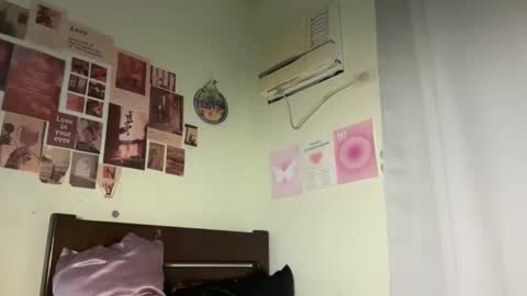 Angela online show from 10-01-25, 02:50