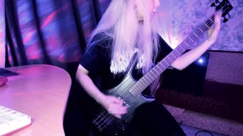 my real name is Irene but Exo is oke too  online show from 10-20-25, 09:15