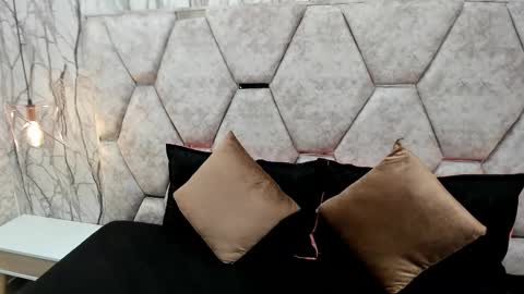 Snapshot of exotic_ebony_ chatting on 10-10-25, 07:02 Alison online show from 10-10-25, 07:02