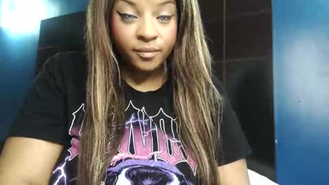 Paris online show from 11-15-25, 12:08