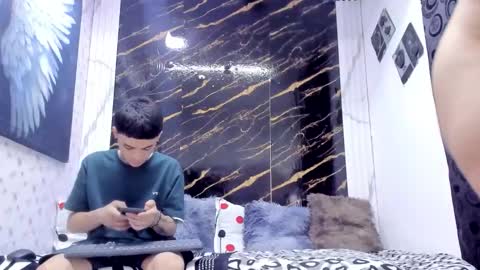 exotichot_couple online show from 05-10-26, 10:48