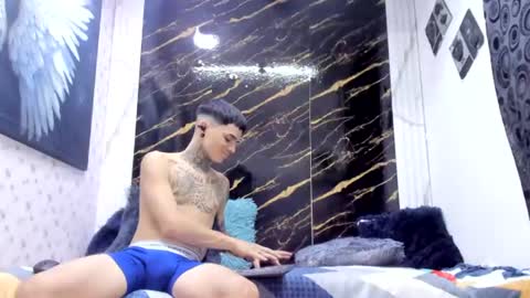 exotichot_couple online show from 06-18-26, 09:52